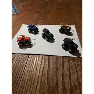 Monster Jam Mini Ornaments Lot of 5 Feld 2023 Grave Digger Blue Thunder Max D